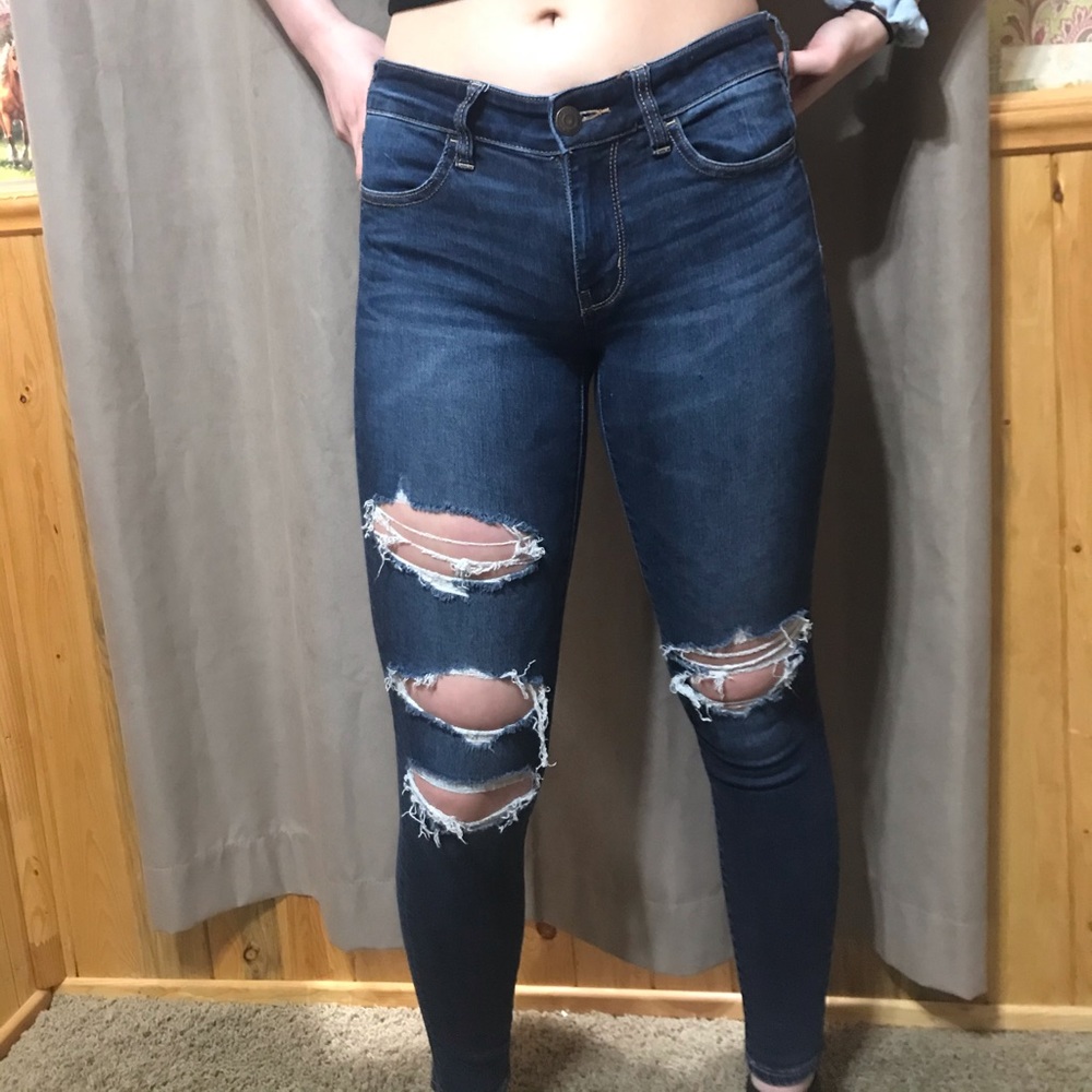 American eagle ripped jeans